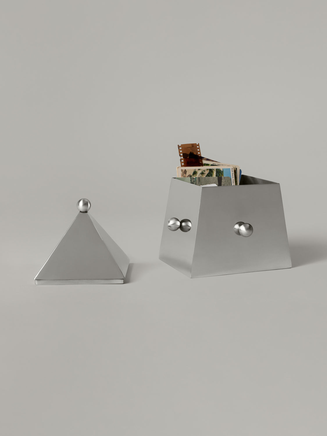 Keeping Lidded Box Boxes