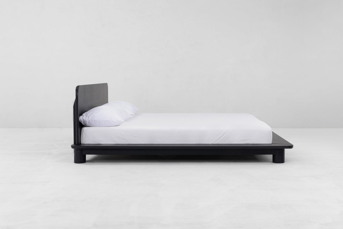 Kiral Bed in Black Beds