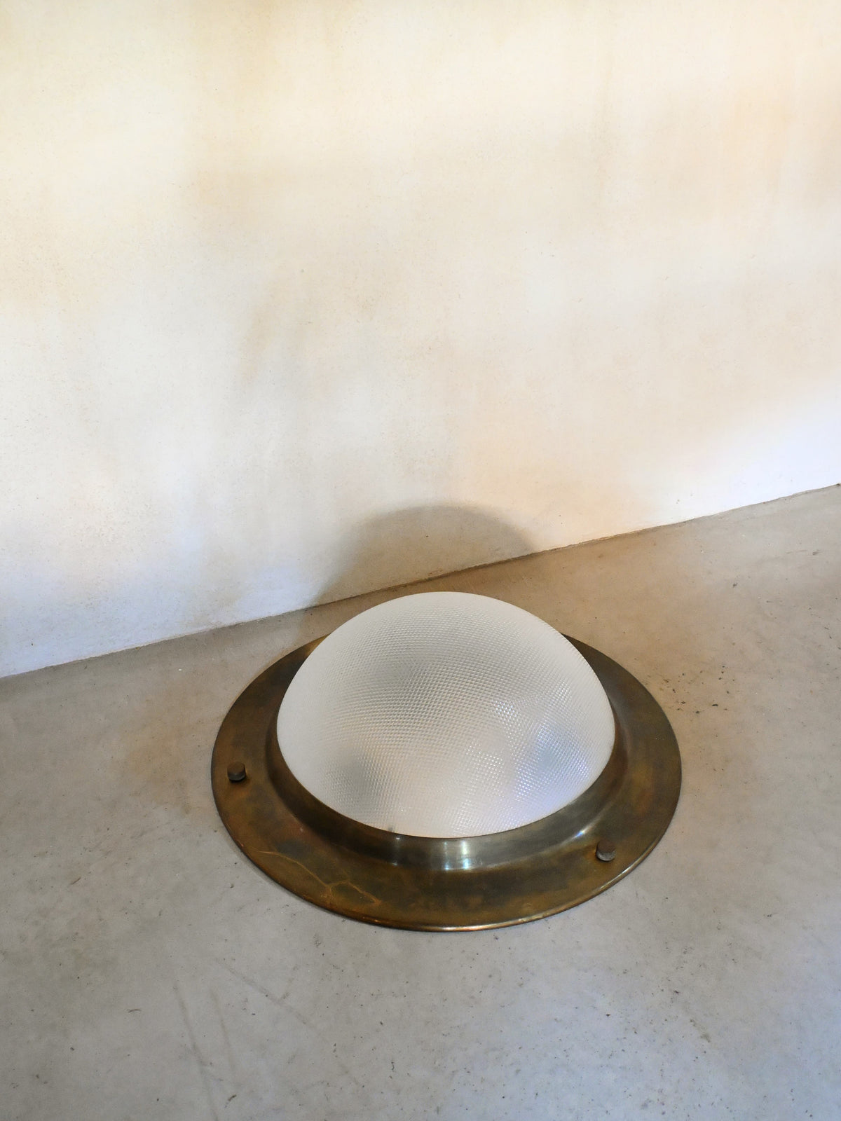 Luigi Caccia Dominioni LSP6 wall light for Azucena, giant version, mounted and seen from below at a realistic height