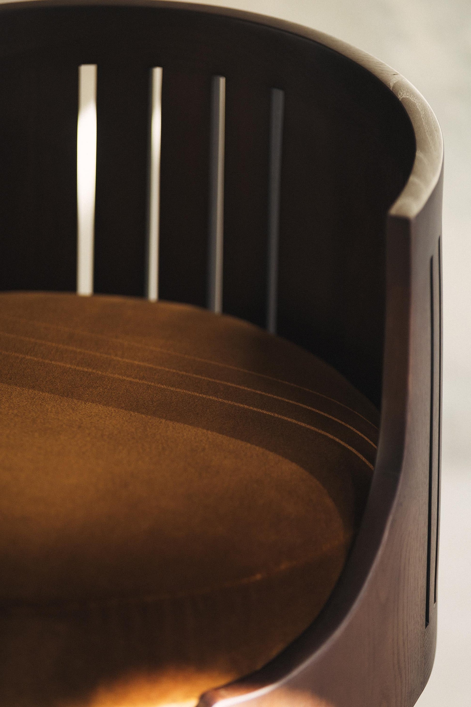 La Chaise 01 by Tassiana Laurre Chairs