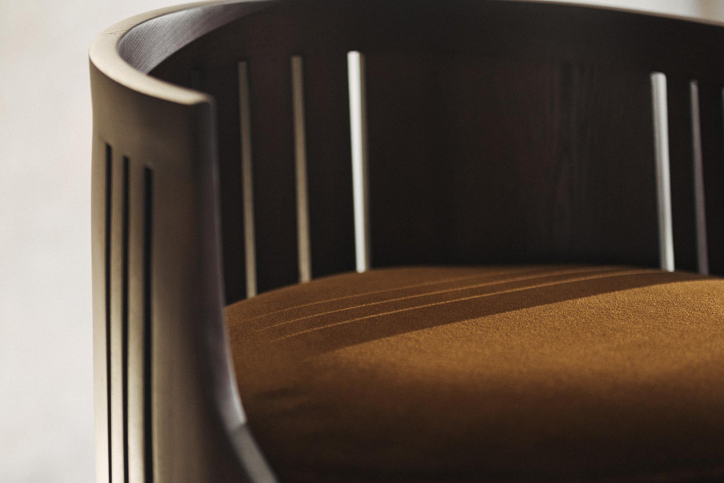 La Chaise 01 by Tassiana Laurre Chairs