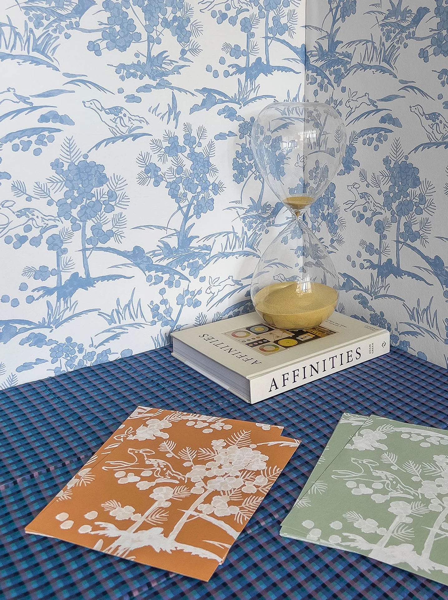 La Poursuite Delft Wallpaper Wallpaper