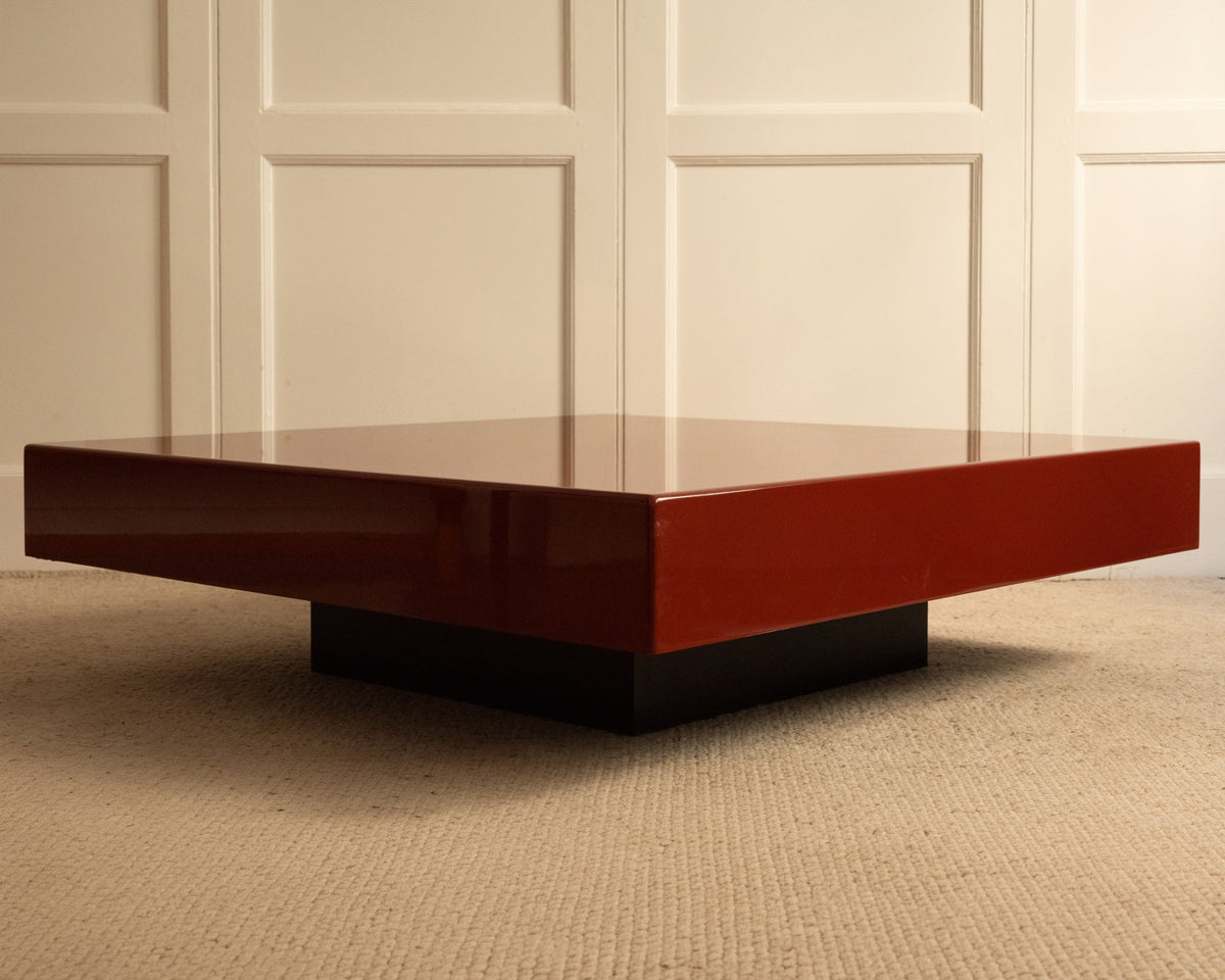 Lacquered Coffee Table - Italy 1970s Coffee Tables