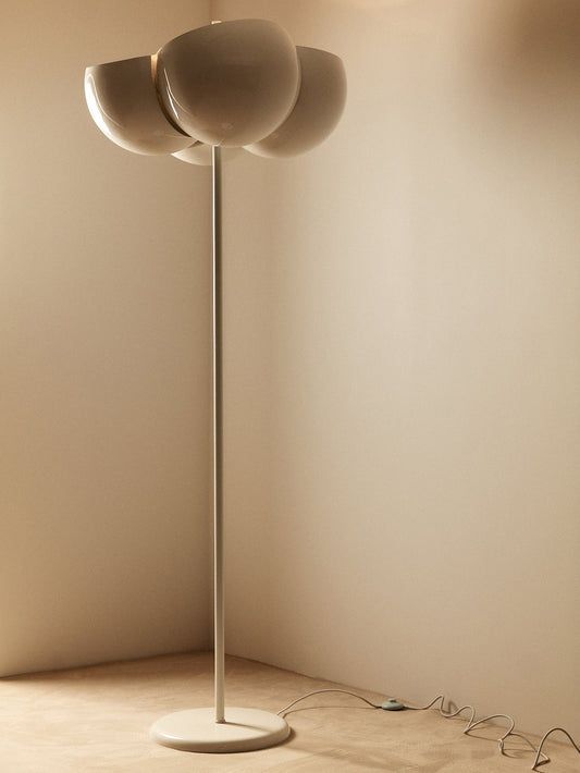 Lampadaire "Giunone" Floor Lamp by Vico Magistretti, Italy Circa 1970 Floor Lamps