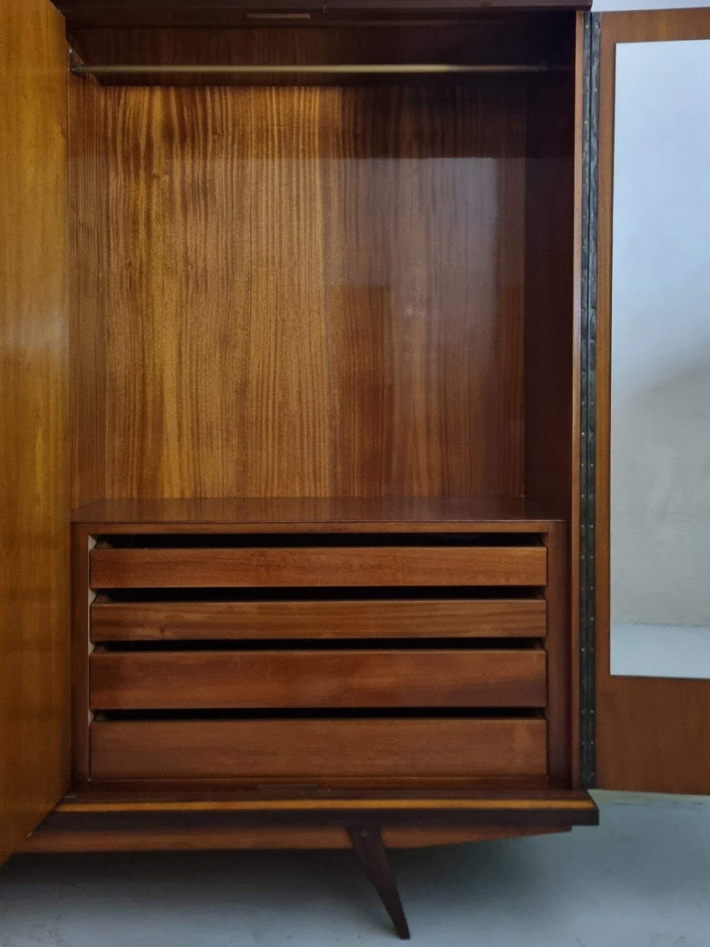 Large Wardrobe Unit Attributed to Gio Ponti, 1950s Cabinets