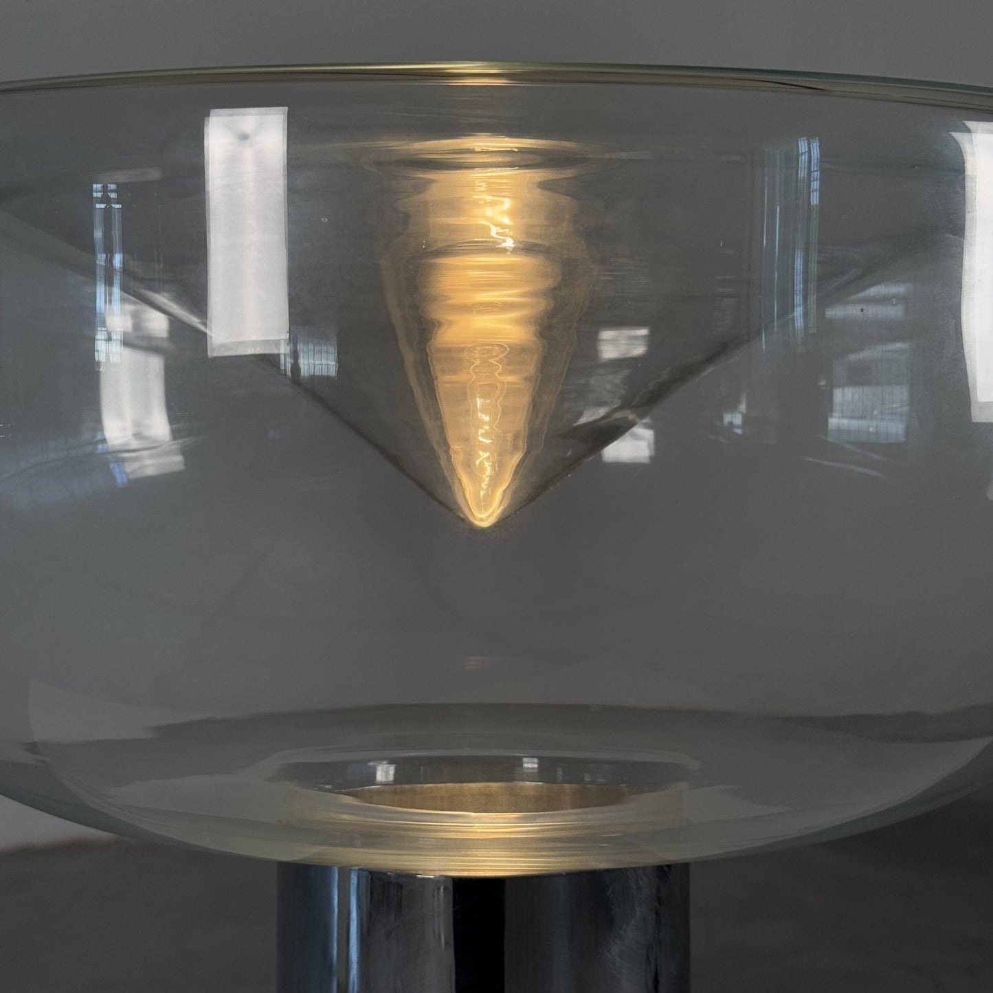 "Aella 50" Large Table Lamp by Renato Toso & Giovanna Noti Massari for Leucos Table Lamps