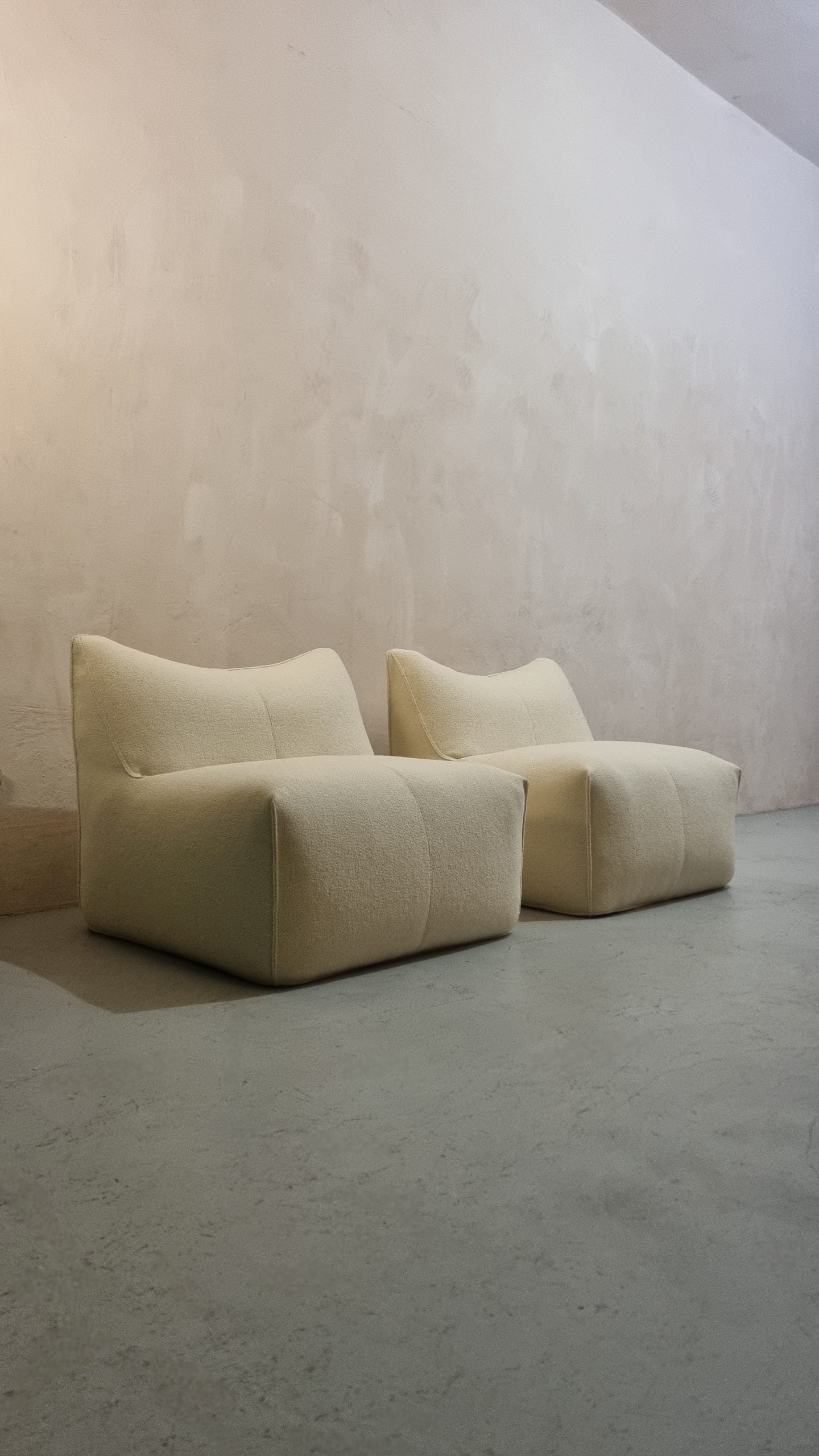 Le Bambole Iconic Chair Designed by Mario Bellini for B&B Italia, 1972 Chairs