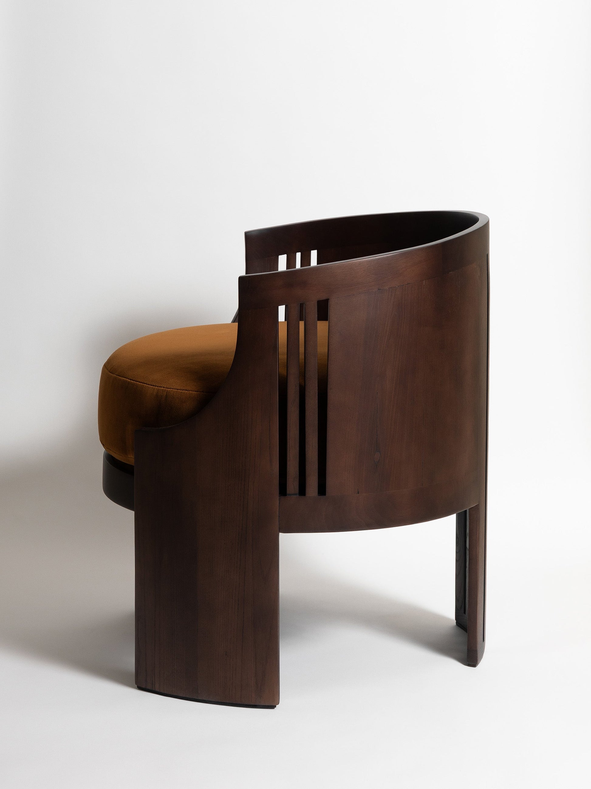 Le Fauteuil 01 by Tassiana Laurre Chairs