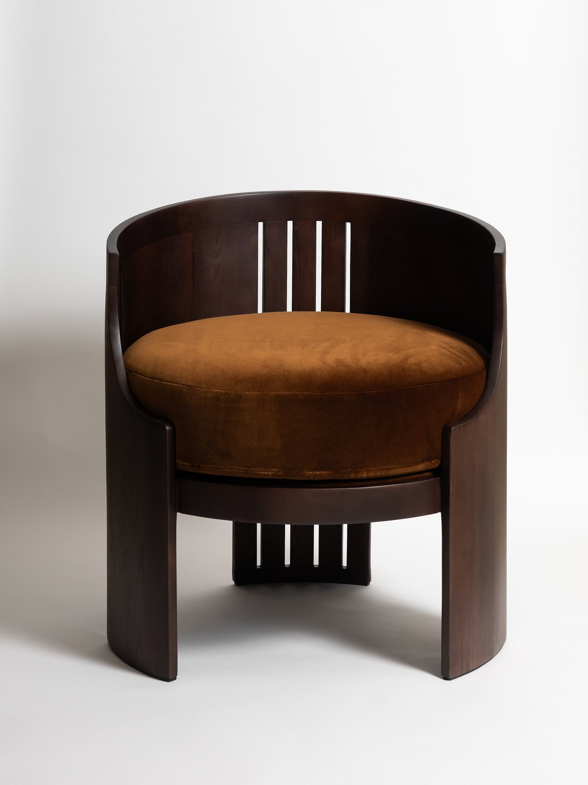 Le Fauteuil 01 by Tassiana Laurre Chairs