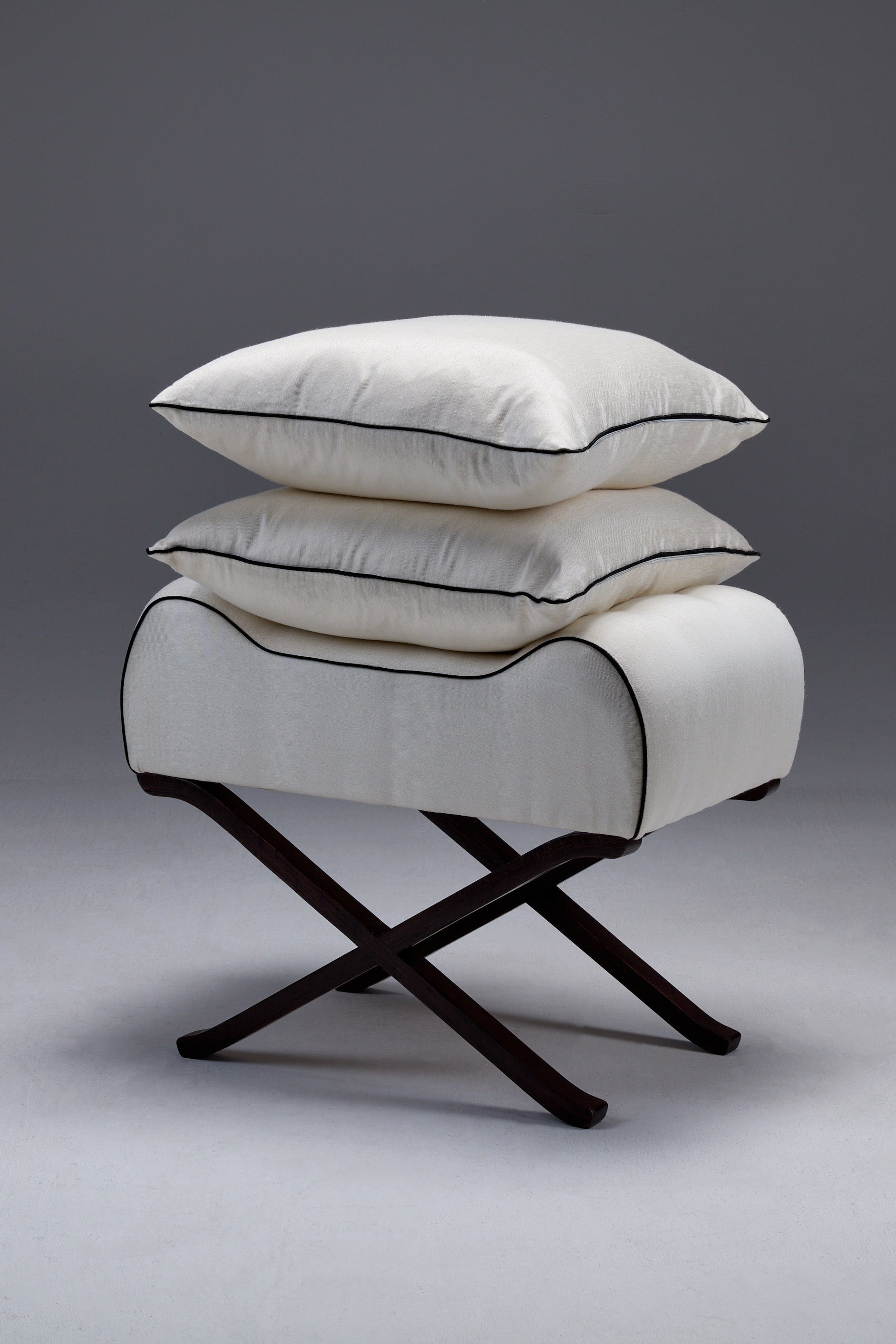 Lileth Stool in Silk Sateen Stools