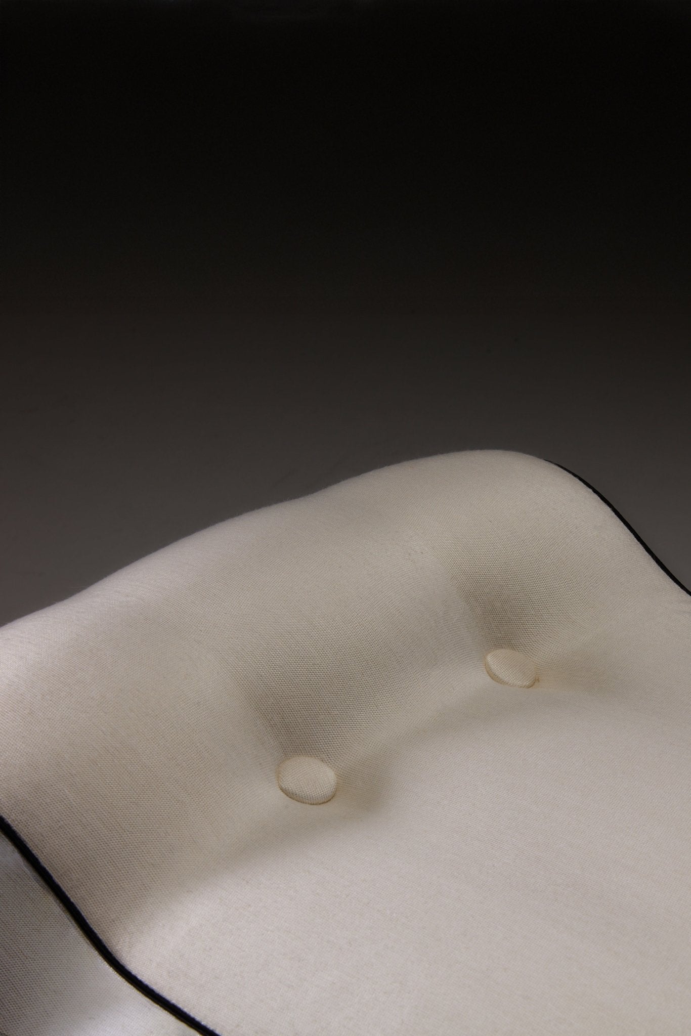 Lileth Stool in Silk Sateen Stools