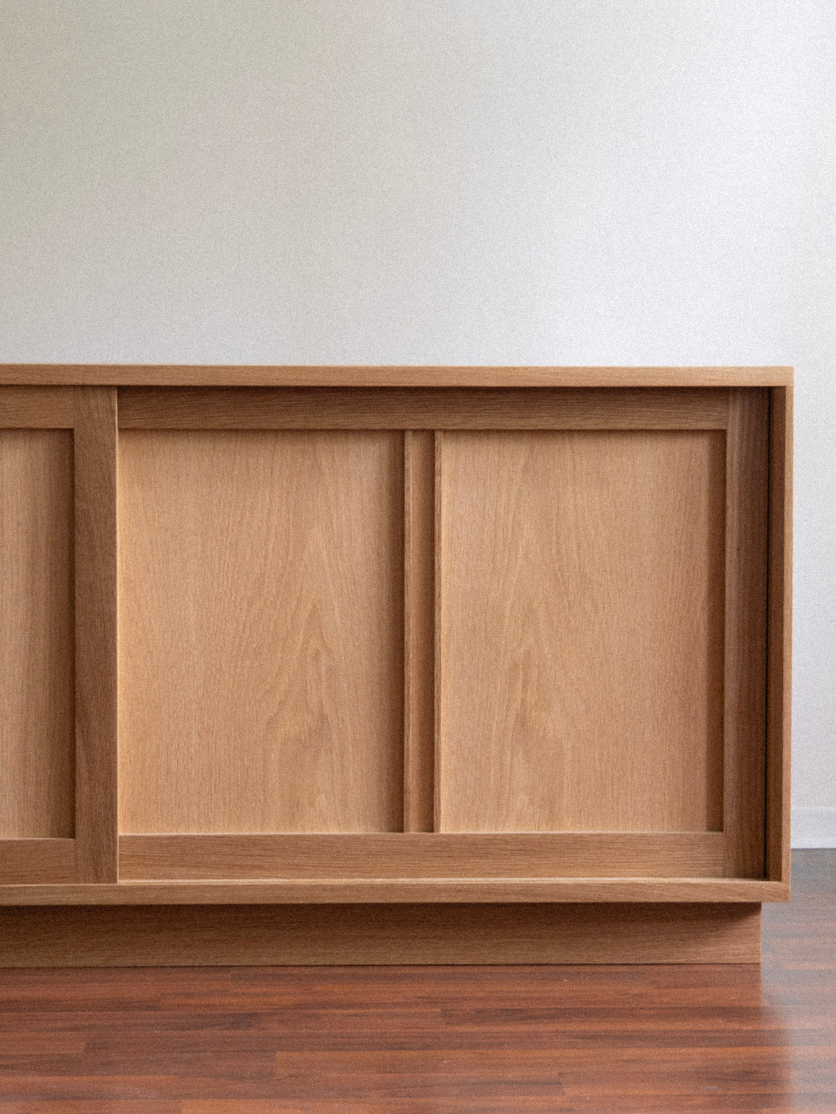 Line Credenza Credenzas - Detail
