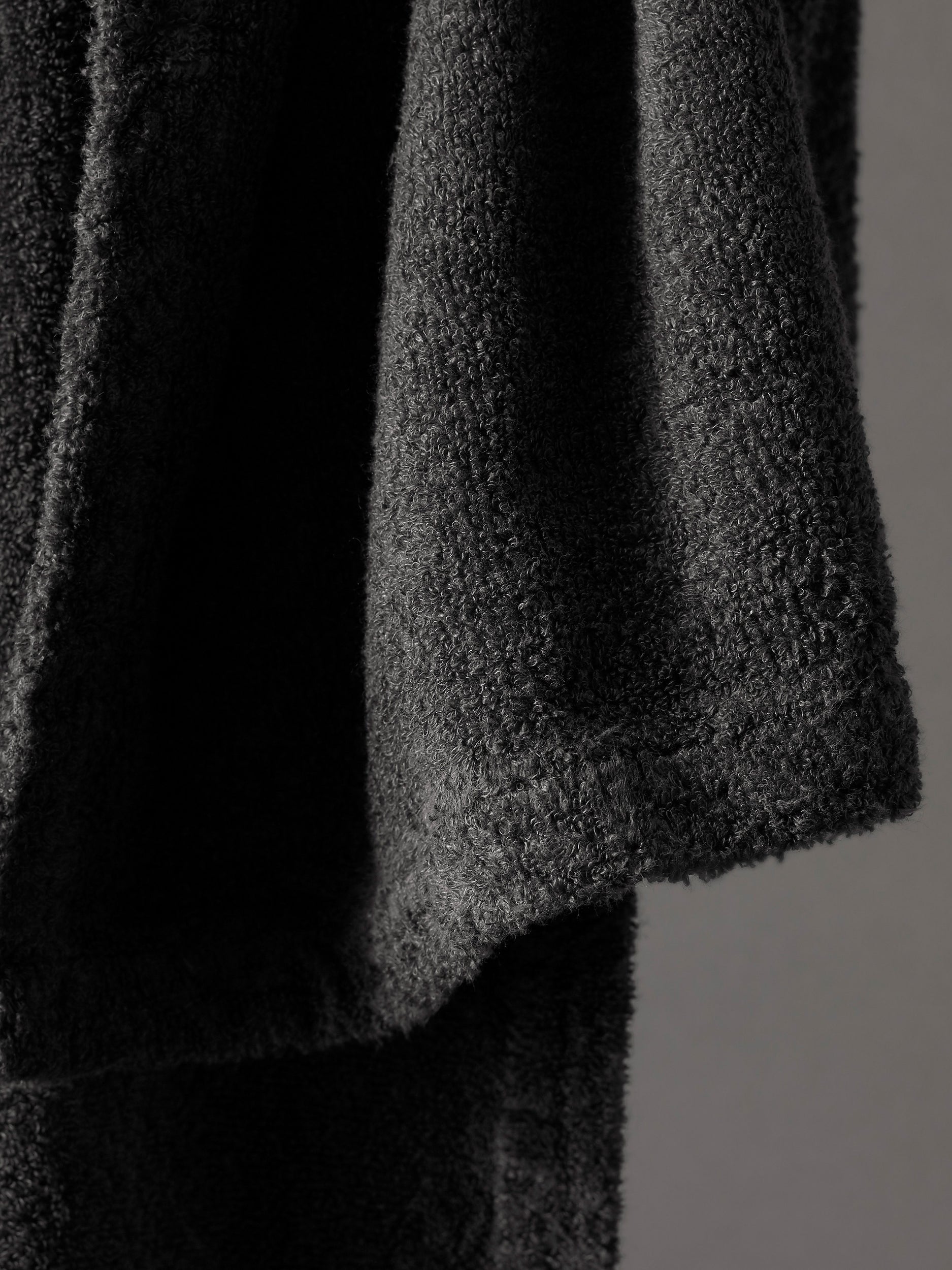 Linge Towel Set in Antracite by Society Limonta