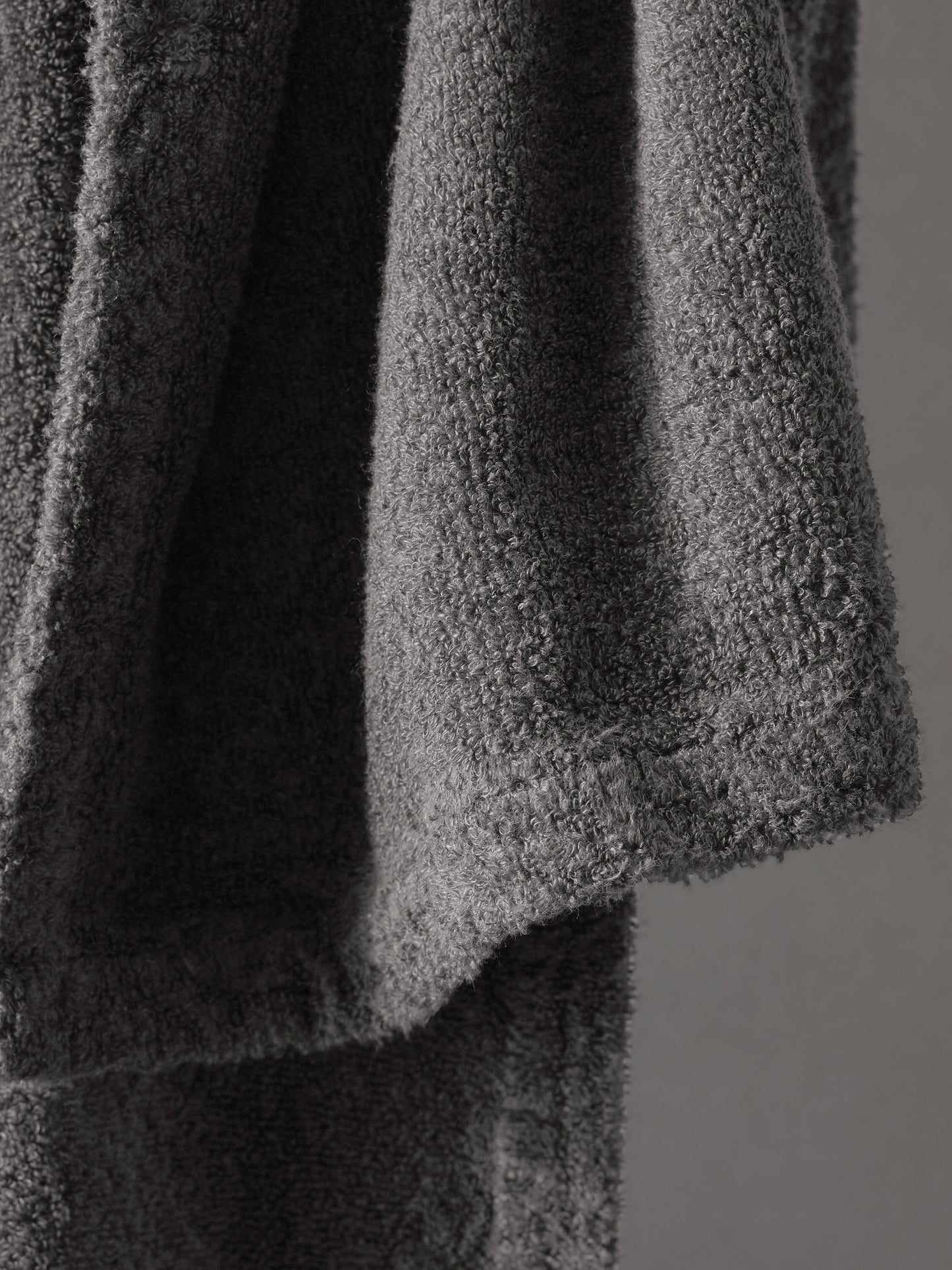 Linge Towel Set in Fumo by Society Limonta