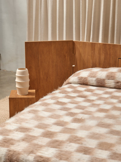 Llama Damero I Bed Quilt Quilts