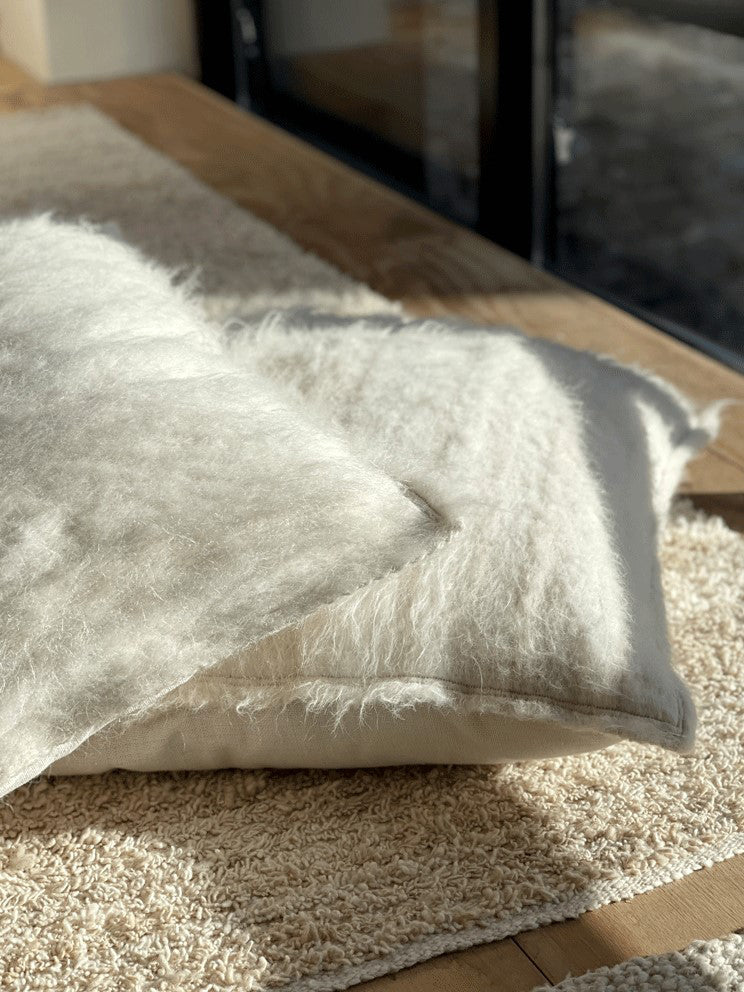 Llama Blanca Pillow Pillows
