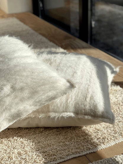 Llama Blanca Pillow Pillows