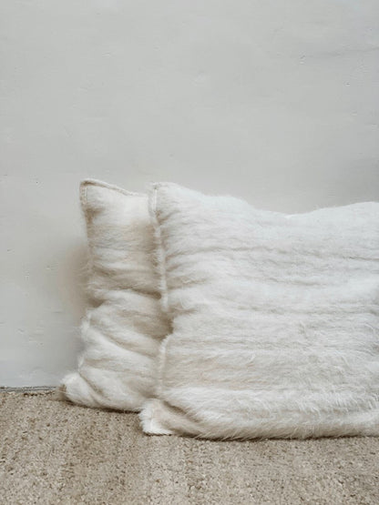 Llama Blanca Pillow Pillows