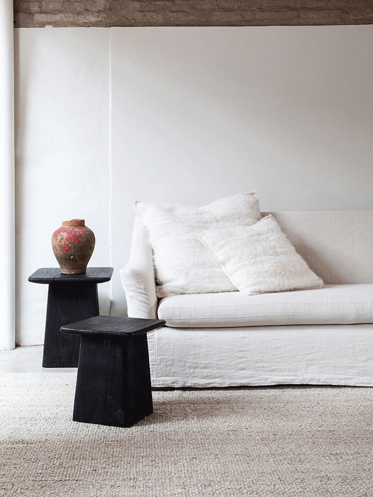 Llama Blanca Pillow Pillows
