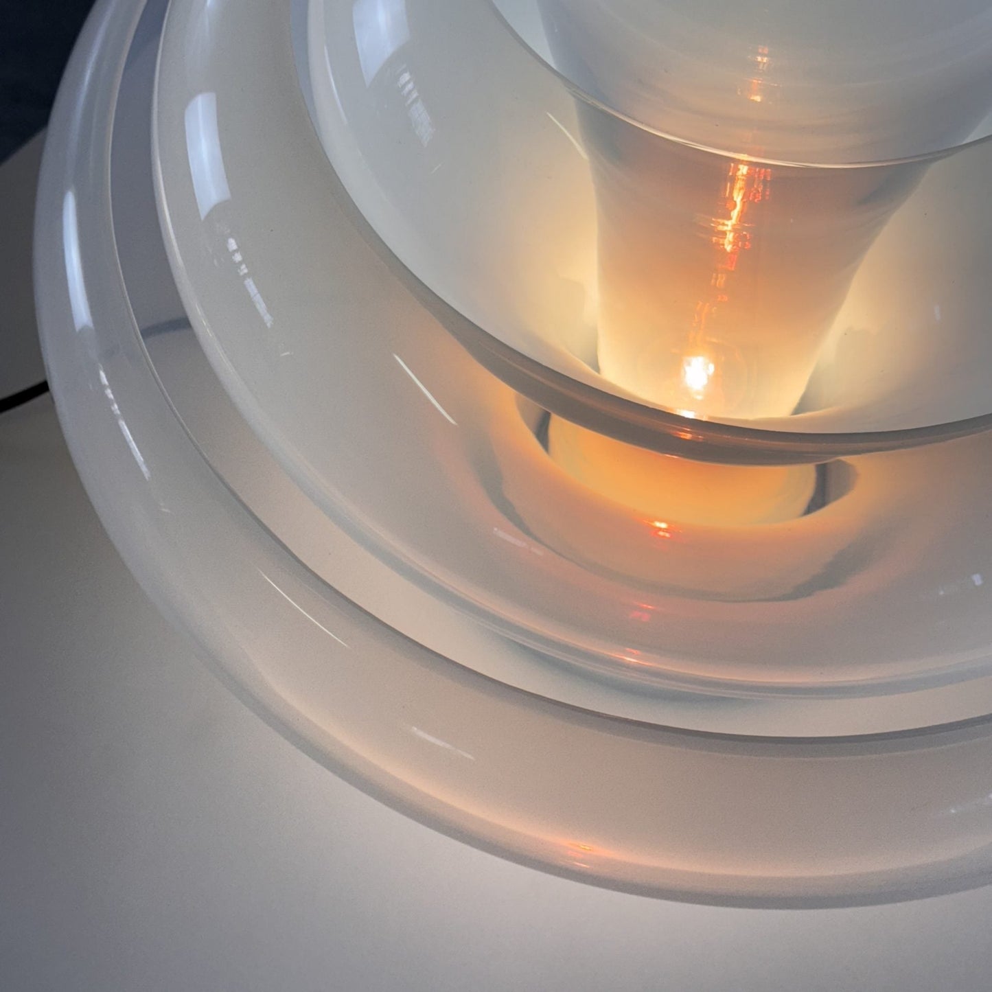 "Lotus" Table Lamp by Carlo Nason for Mazzega, Opalescent Glass, 1960s Design Table Lamps