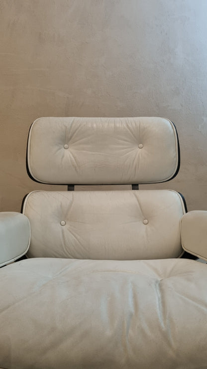 Lounge Chair by Charles and Ray Eames Chairs Vintage