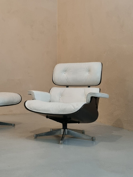 Lounge Chair by Charles and Ray Eames Chairs Vintage