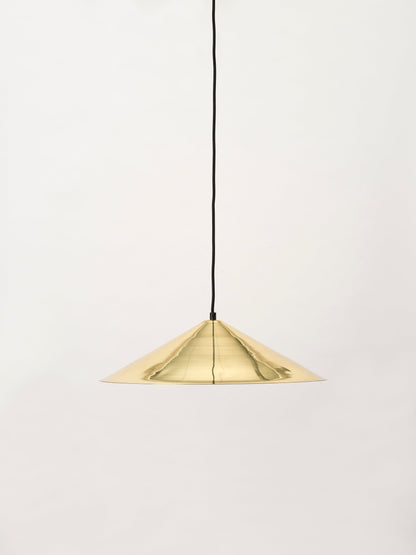 Low/XL Triangle Pendant Pendant Lights