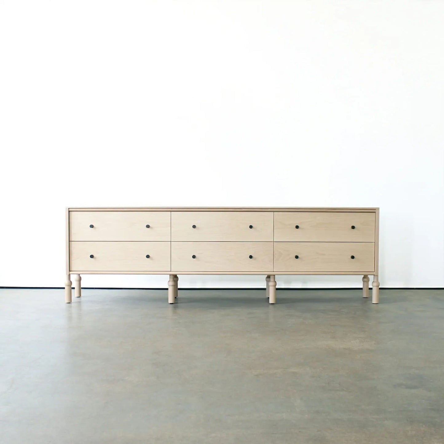 Mae Dresser Dressers