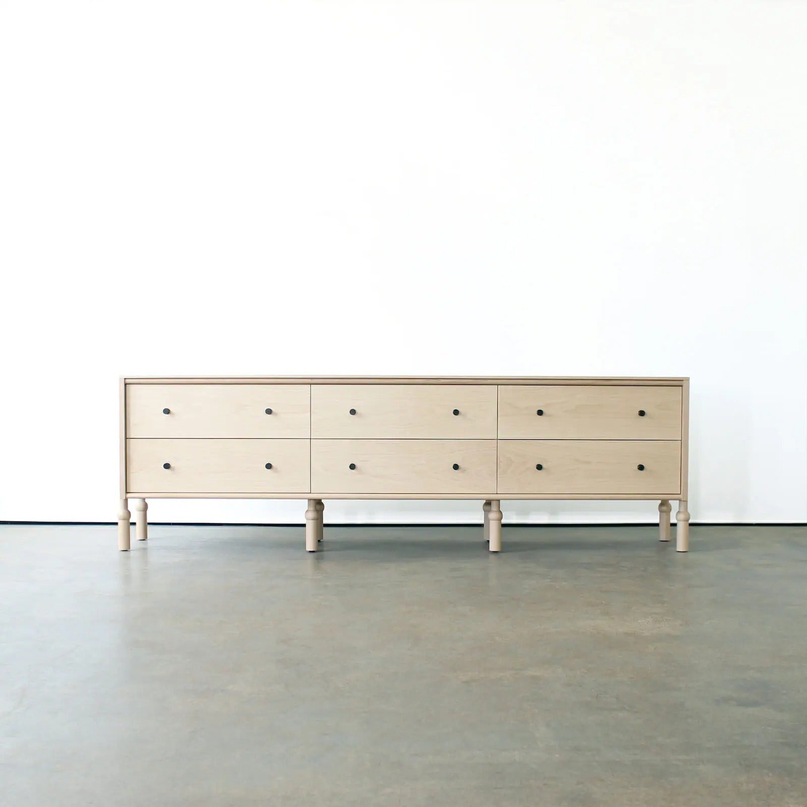 Mae Dresser Dressers