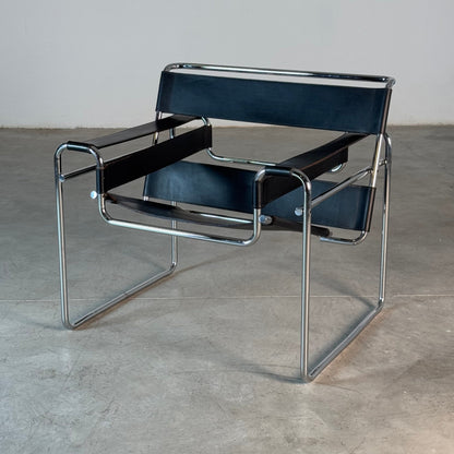 Marcel Breuer Wassily Chair for Gavina, Bauhaus Icon in Leather, 1960s Chairs