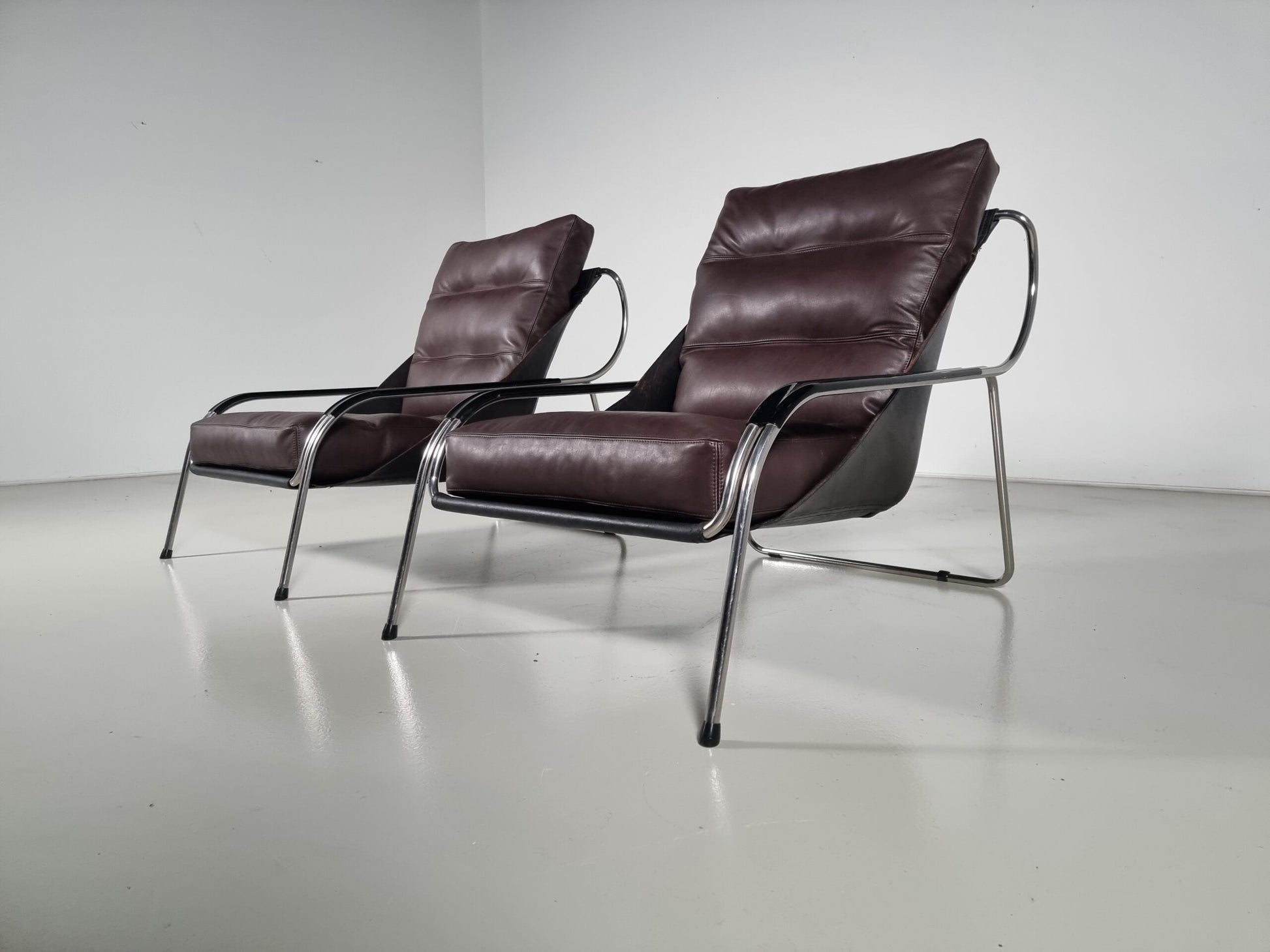 Marco Zanuso Maggiolina Lounge Chairs in Brown and Black Leather Chairs