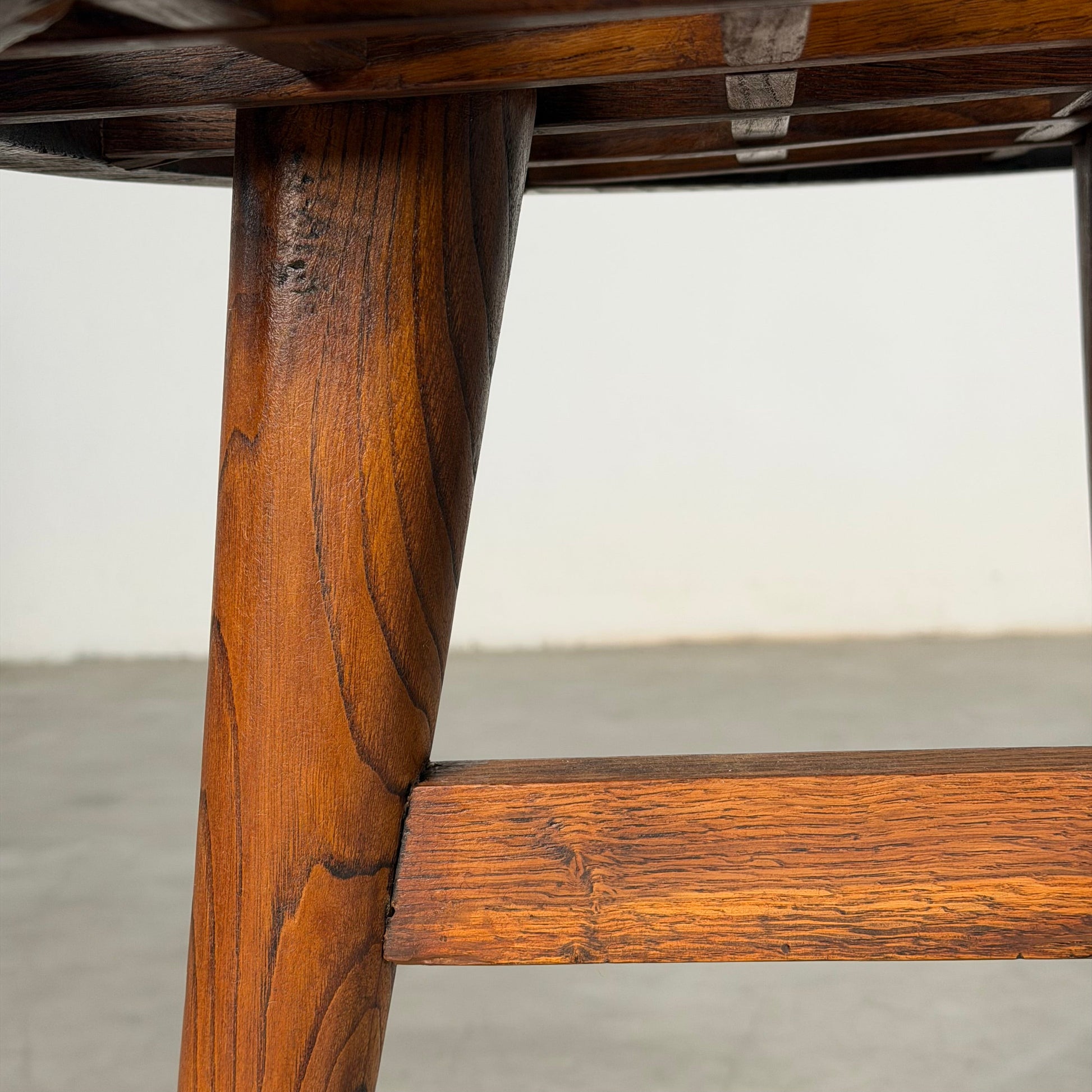 Mario Quarti Attribuited Raised Coffee Table in Solid Chestnut and Glass, 1940s Coffee Tables