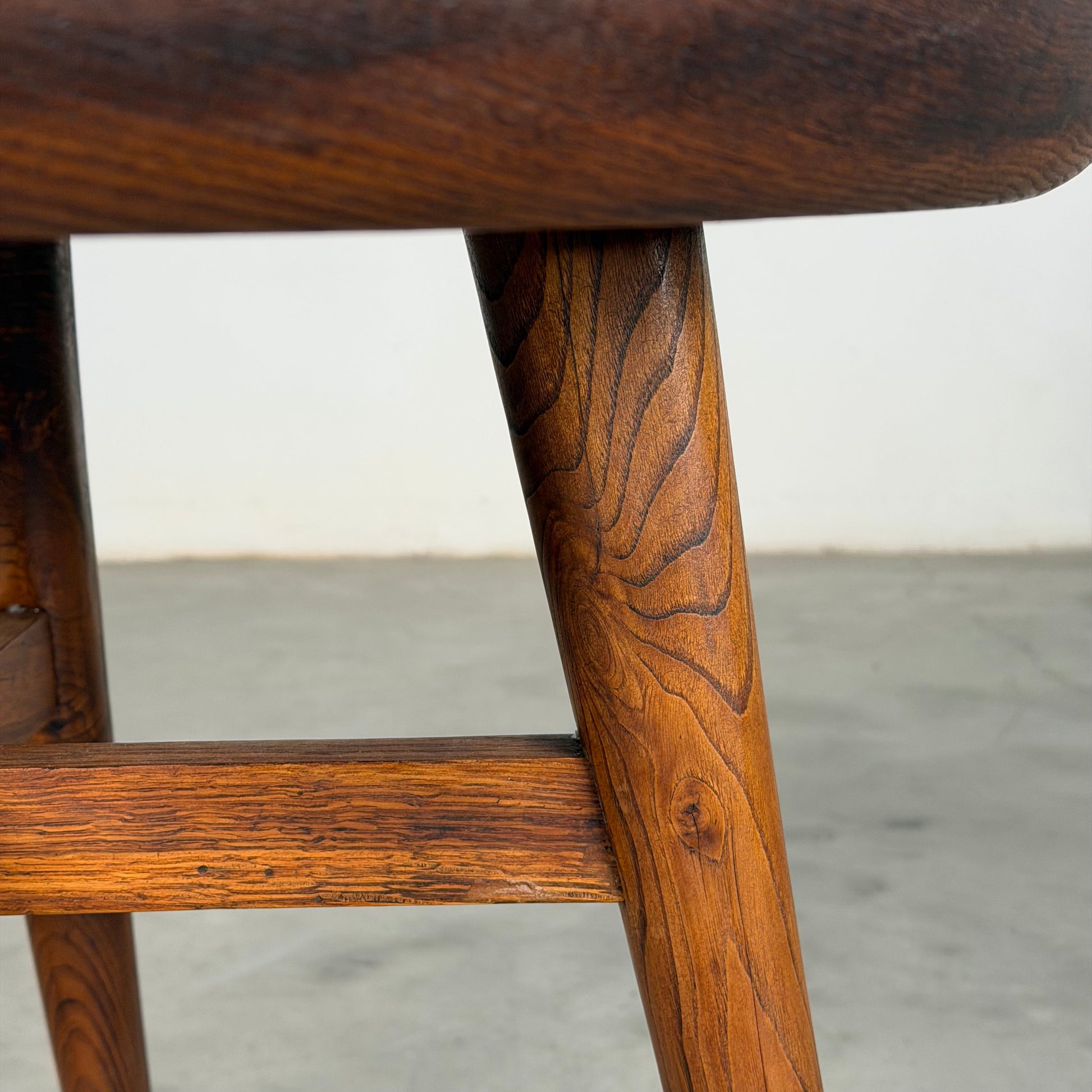 Mario Quarti Attribuited Raised Coffee Table in Solid Chestnut and Glass, 1940s Coffee Tables