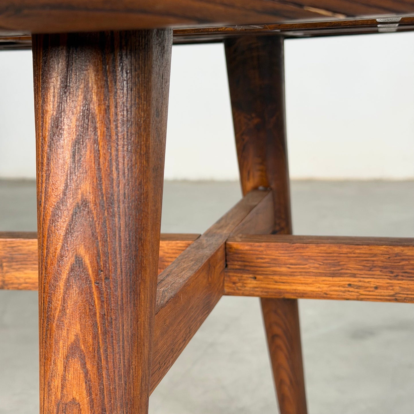 Mario Quarti Attribuited Raised Coffee Table in Solid Chestnut and Glass, 1940s Coffee Tables