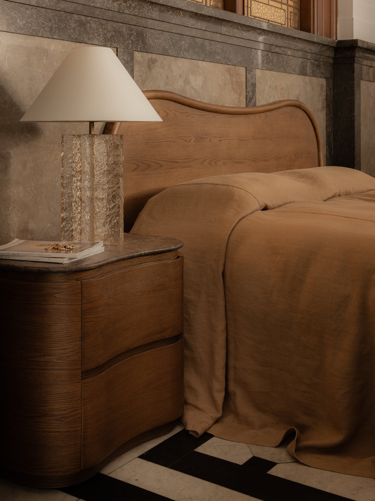 Marquis Lamp in Clair Table Lamps