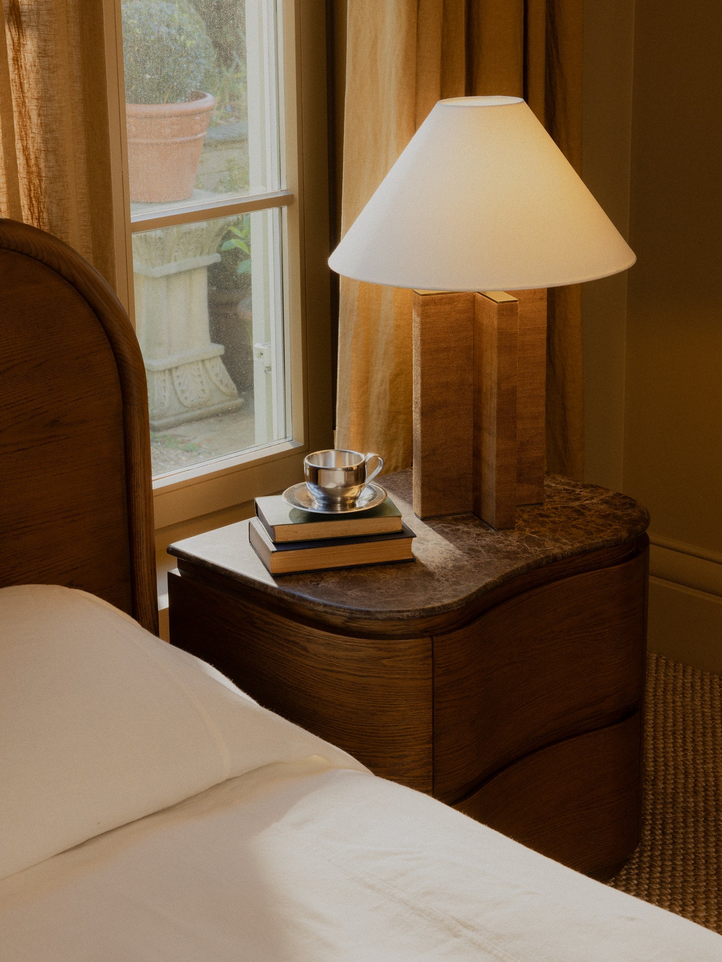 Marquis Lamp in Pecan Table Lamps