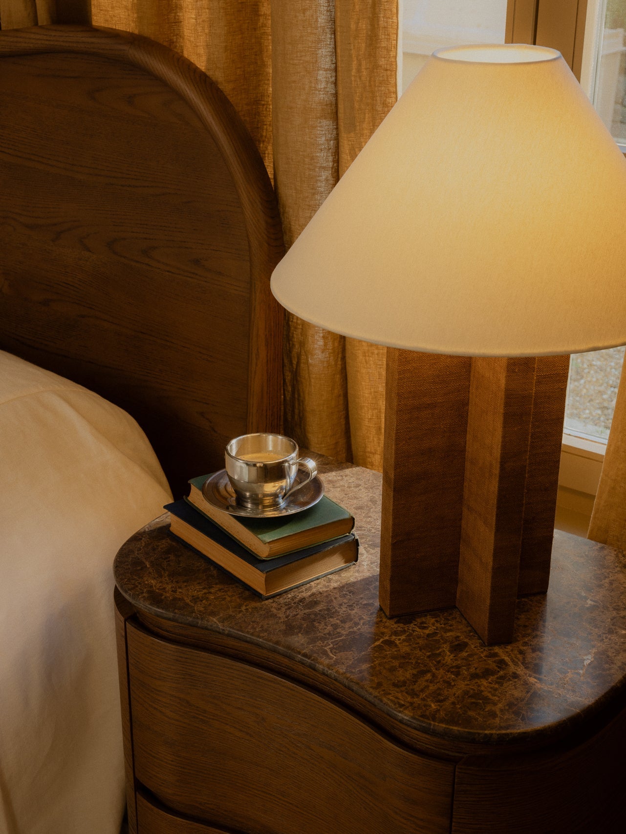 Marquis Lamp in Pecan Table Lamps