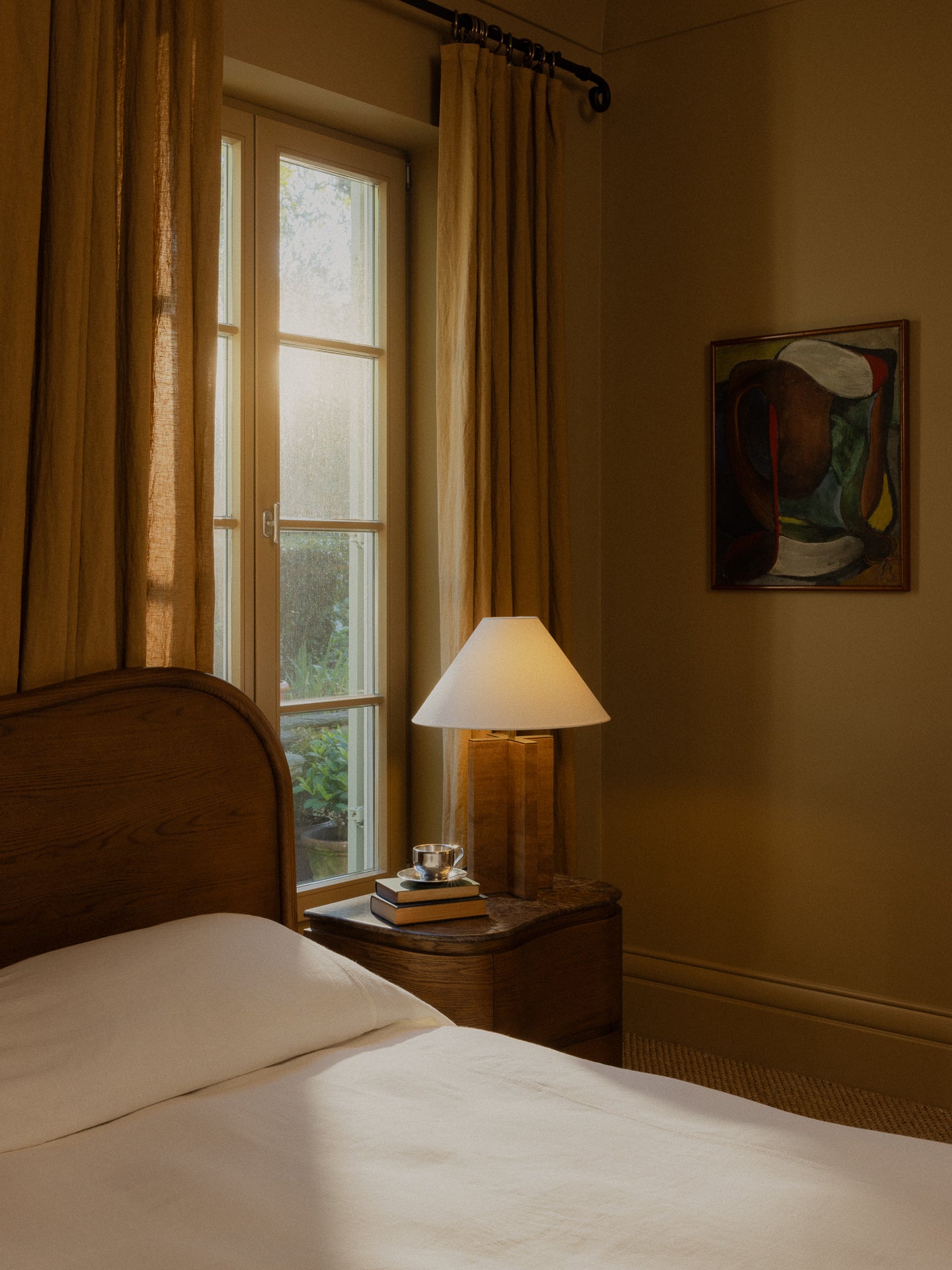 Marquis Lamp in Pecan Table Lamps