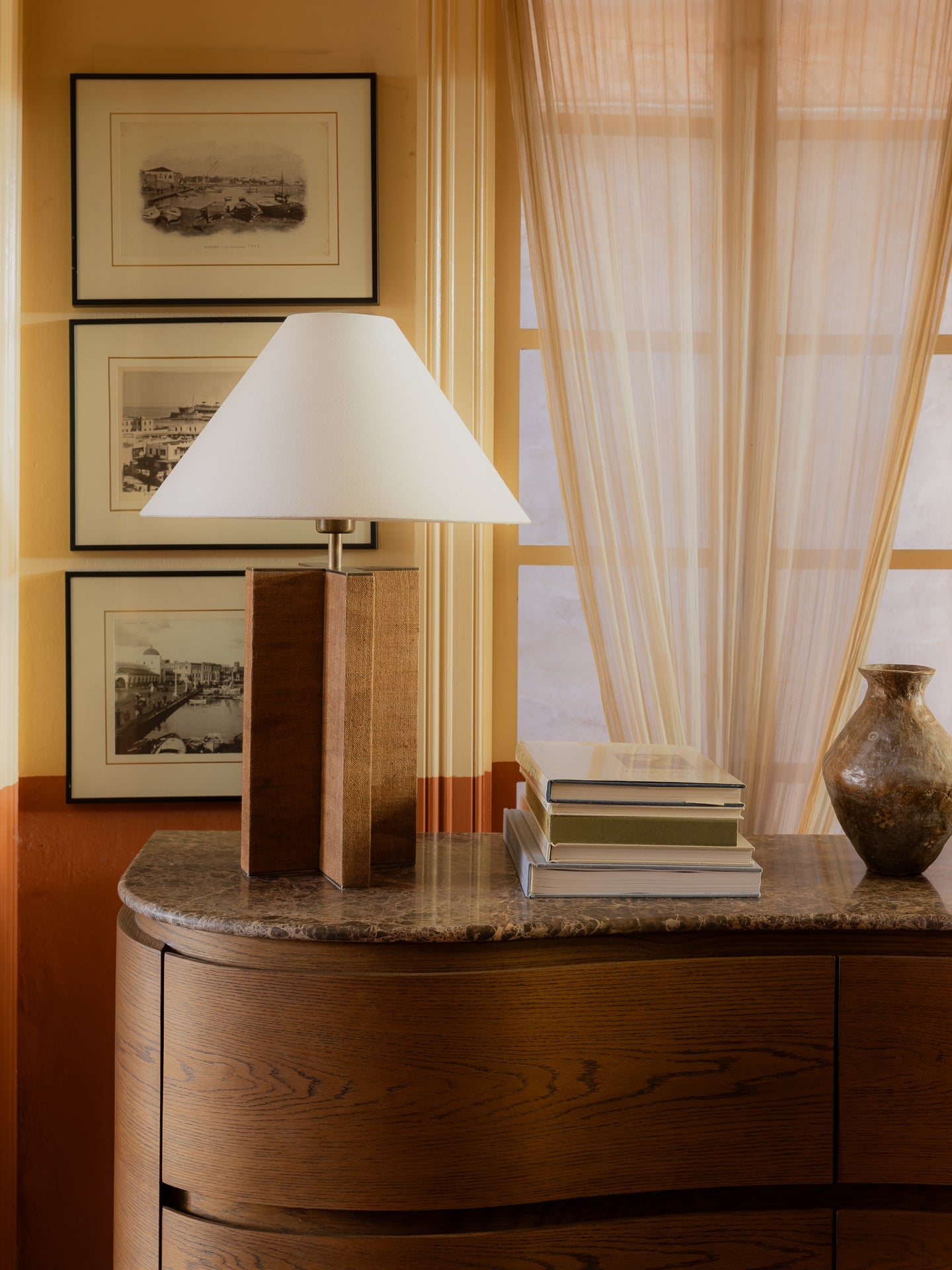 Marquis Lamp in Pecan Table Lamps