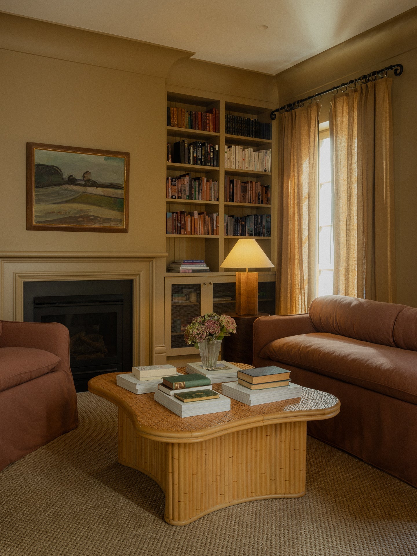 Marquis Lamp in Pecan Table Lamps