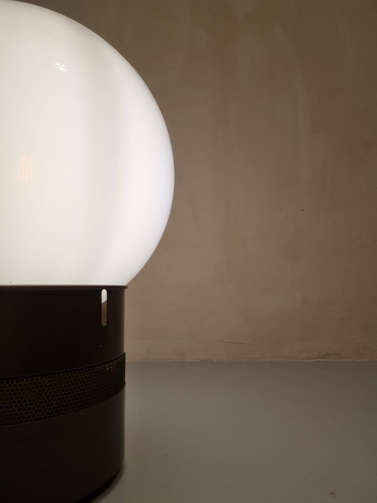 Mezzoracolo Table Lamp Designed by Gae Aulenti for Artemide, 1969 Table Lamps
