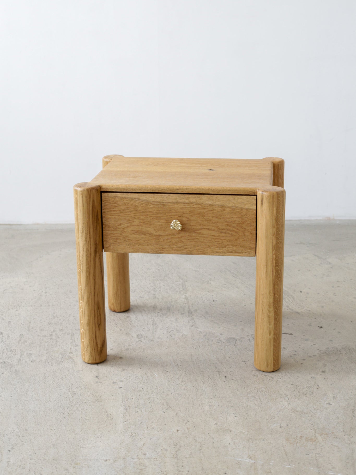 Miyah Bedsides Table Nightstands