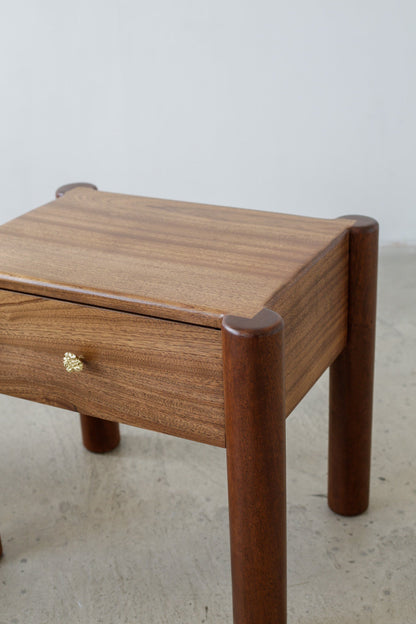 Miyah Bedsides Table Nightstands