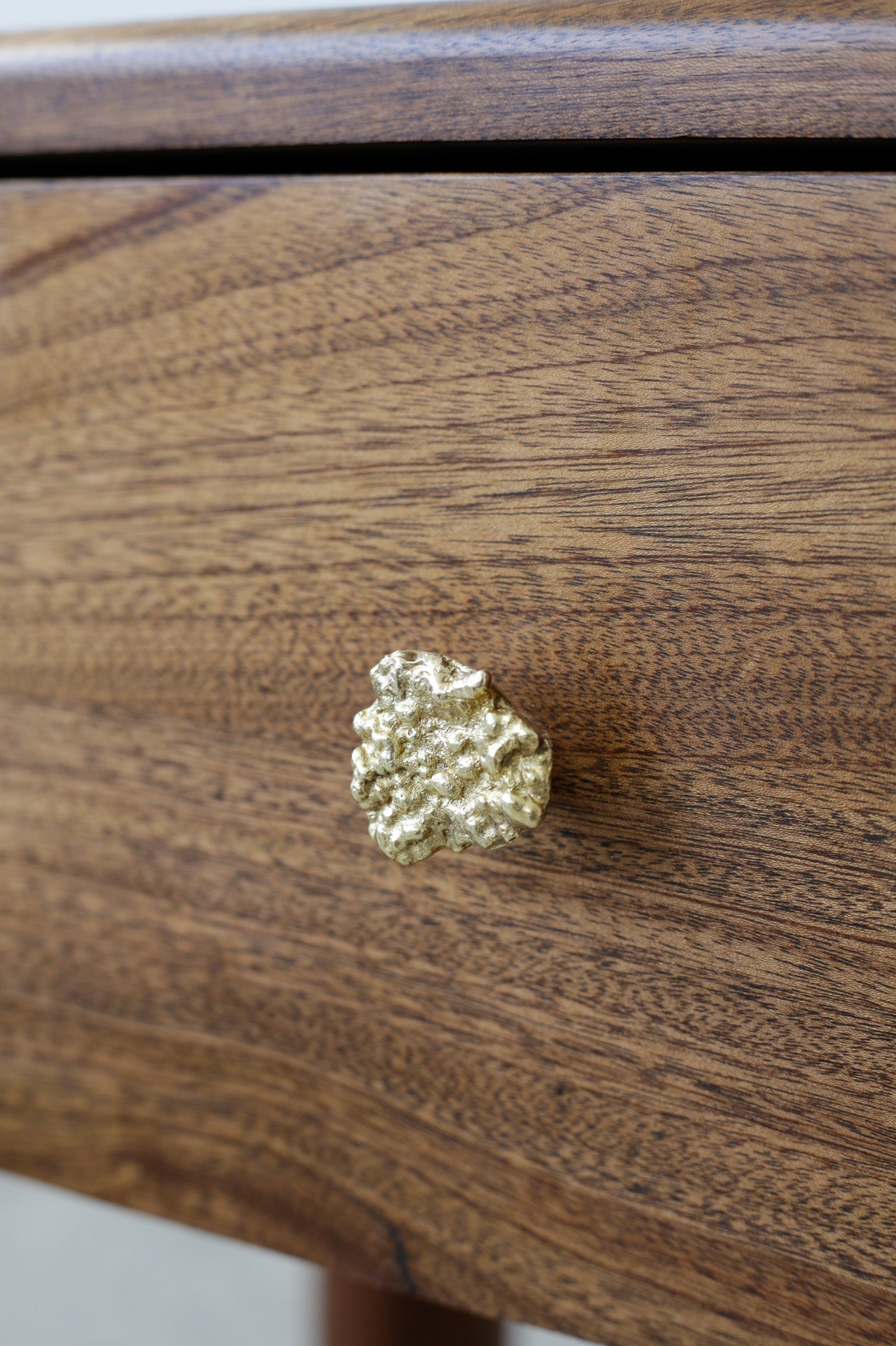 Miyah Bedsides Table Nightstands