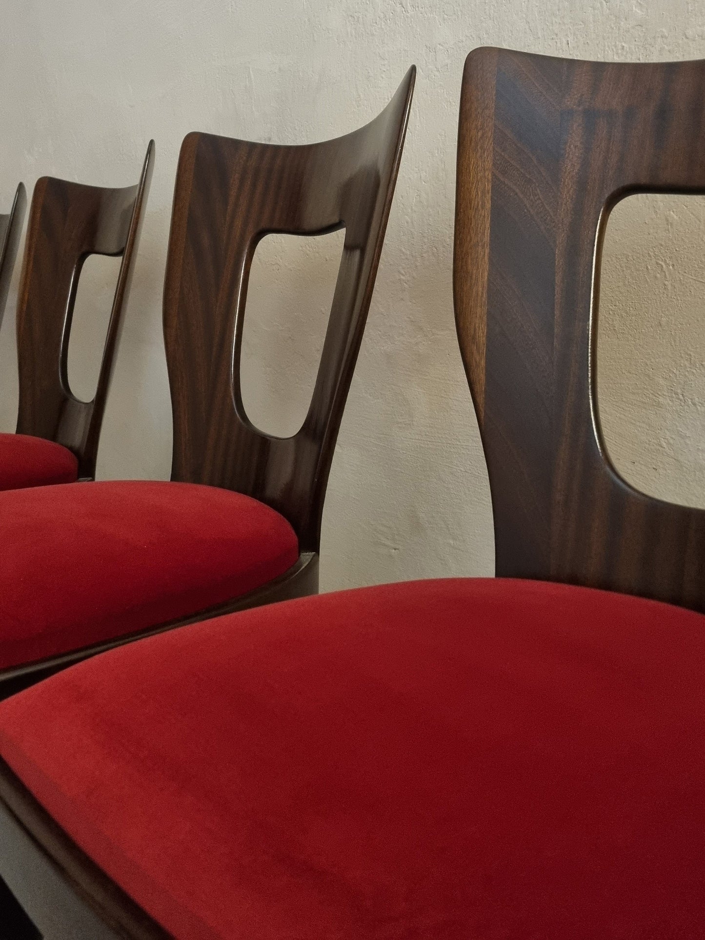 Mod. 7388 Set of 6 Chairs by Osvaldo Borsani for Arredamenti Borsani Varedo Dining Chairs
