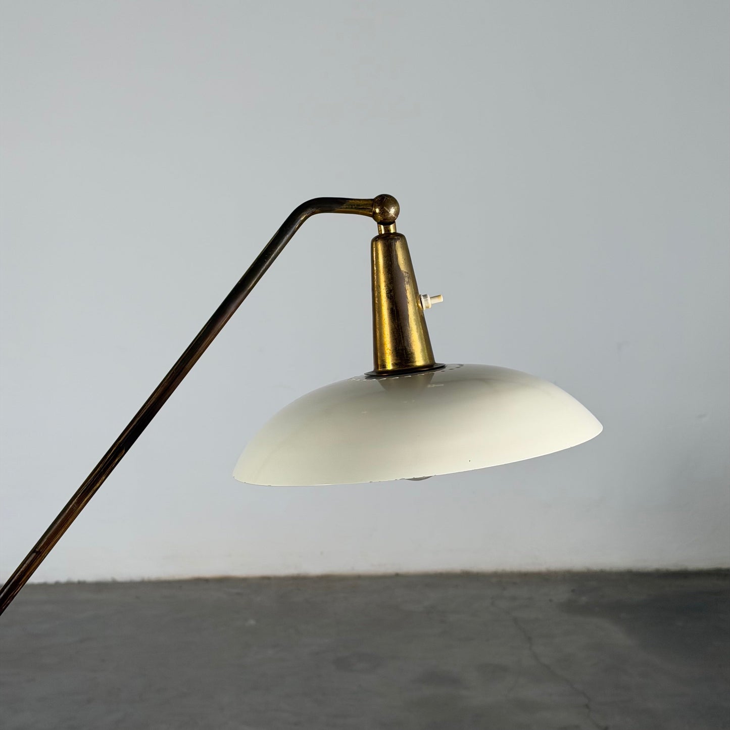 Model 1036 Floor Lamp by Gino Sarfatti for Arteluce 1940s Floor Lamps