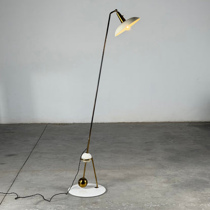 Model 1036 Floor Lamp by Gino Sarfatti for Arteluce 1940s Floor Lamps