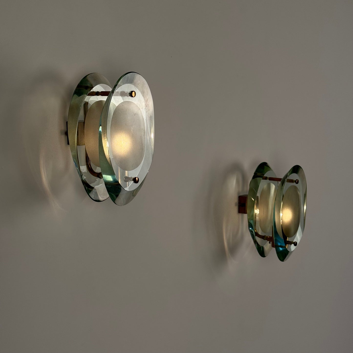Pair of Model 2093 Wall Lights by Max Ingrand for Fontana Arte, 1960s Sconces