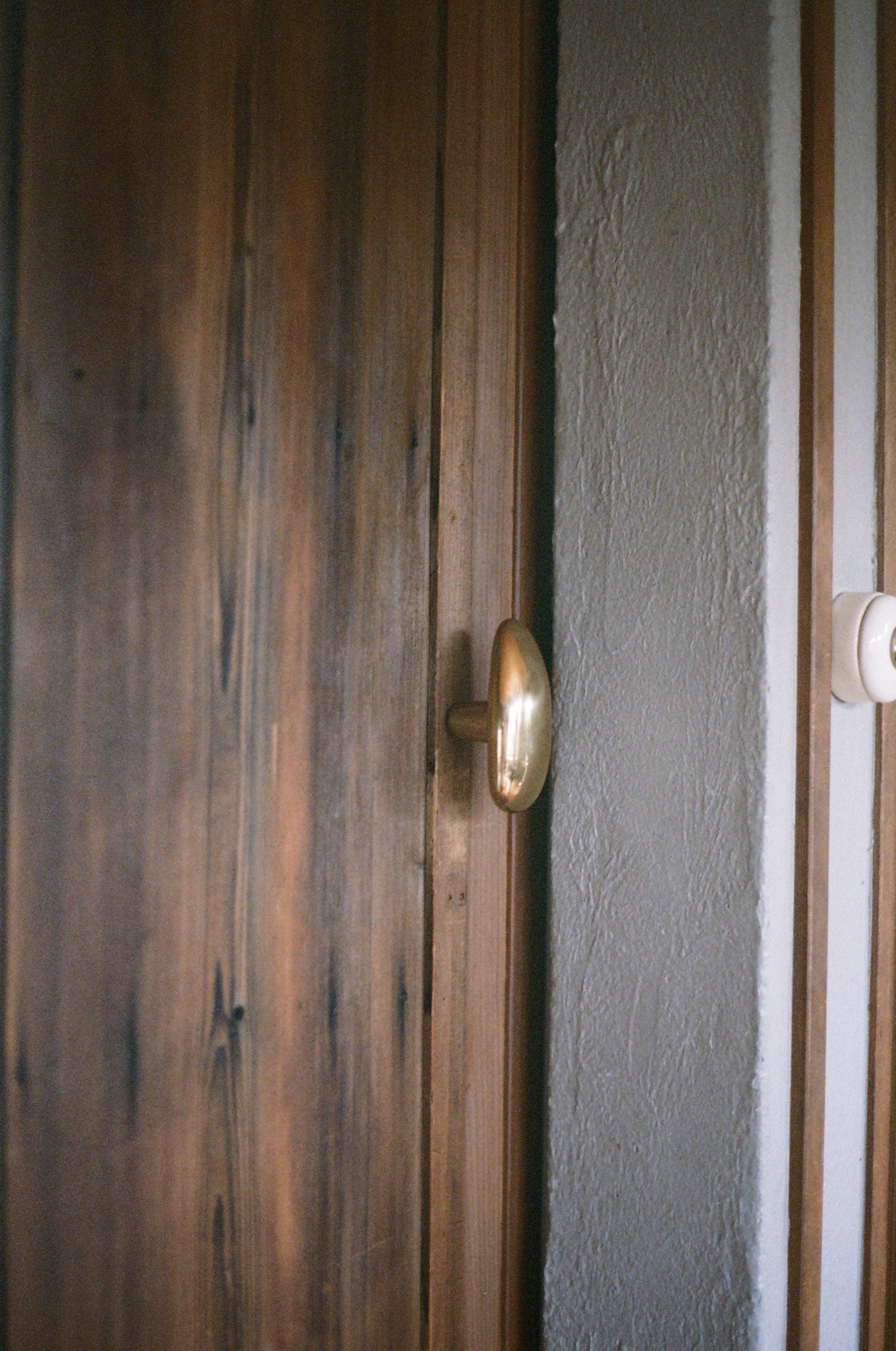 Momi Knob/Hook - Long Hardware