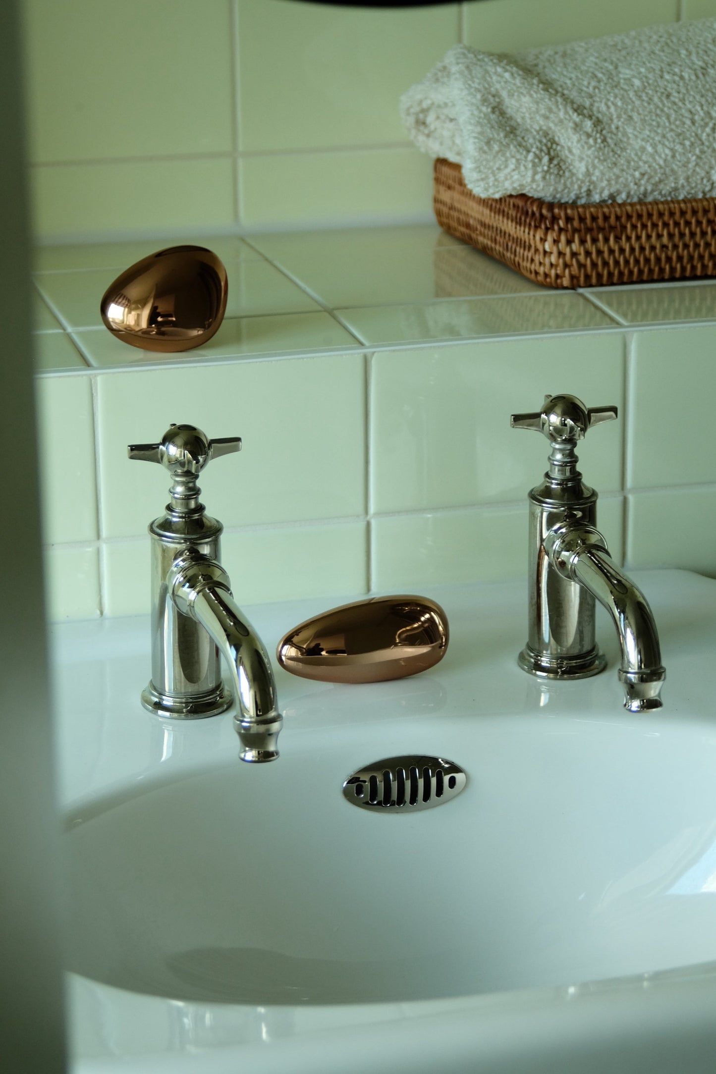 Momi Knob/Hook - Long Hardware